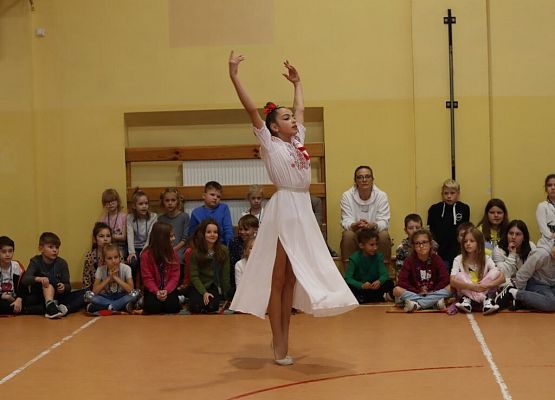 Występ grupy artystycznej grafika