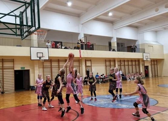 Sukcesy młodych koszykarek grafika