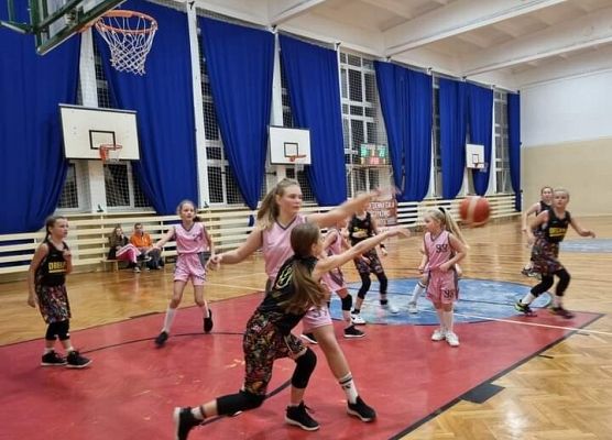 Sukcesy młodych koszykarek grafika