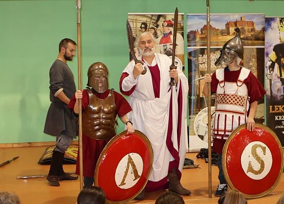 Żywa lekcja historii grafika