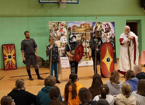 Żywa lekcja historii grafika