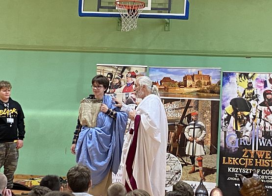 Żywa lekcja historii grafika