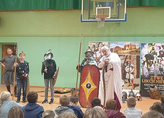 Żywa lekcja historii grafika