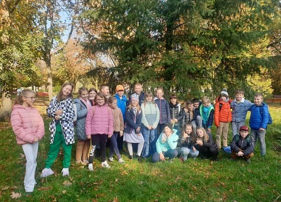 Jesienny spacer i zagadki z kaszubskiej chatki grafika