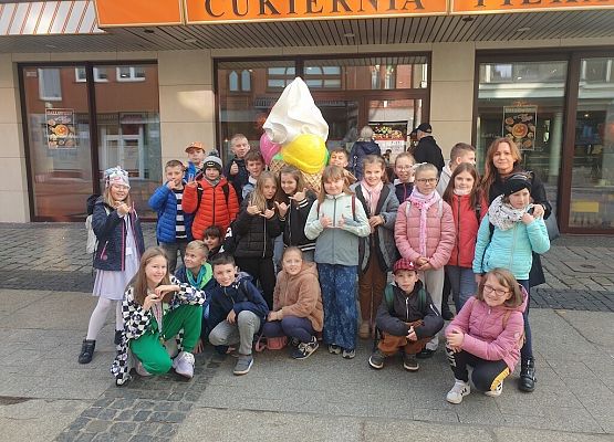 Jesienny spacer i zagadki z kaszubskiej chatki grafika