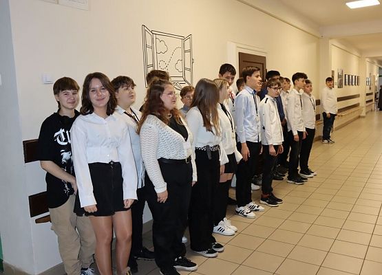 „Szkoła do hymnu” 2022 grafika