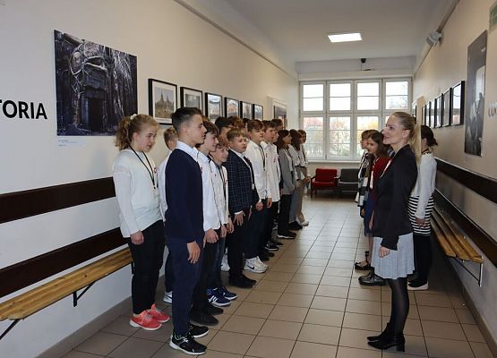 „Szkoła do hymnu” 2022 grafika