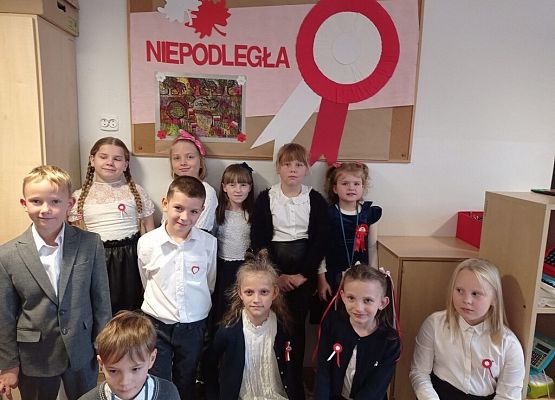 „Szkoła do hymnu” 2022 grafika