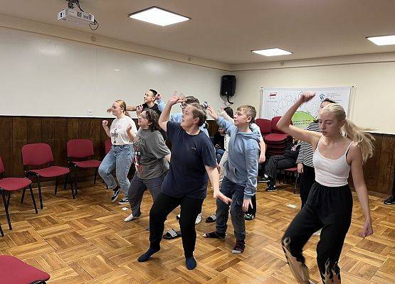 Projekt: Kąpiel leśna - jako trening uważności i solidarności z naturą grafika