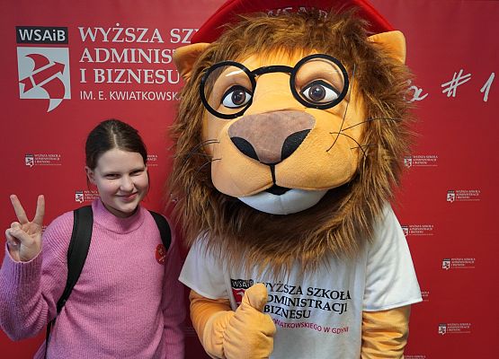 Piątoklasiści z wizytą w WSAiB w Gdyni grafika