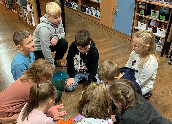 Klasa IId szukała Marudka … grafika