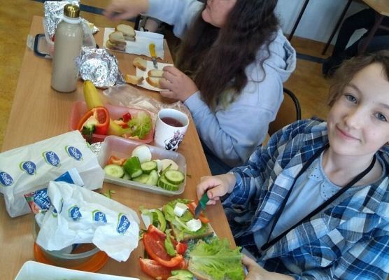 Zdrowe śniadanie na dobry początek dnia grafika