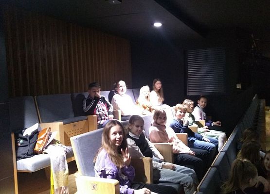 Wizyta w teatrze grafika