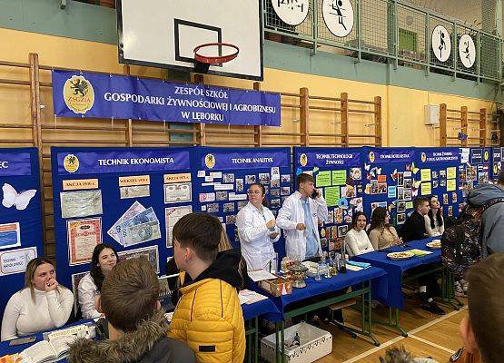 Rok szkolny 2022/2023 grafika