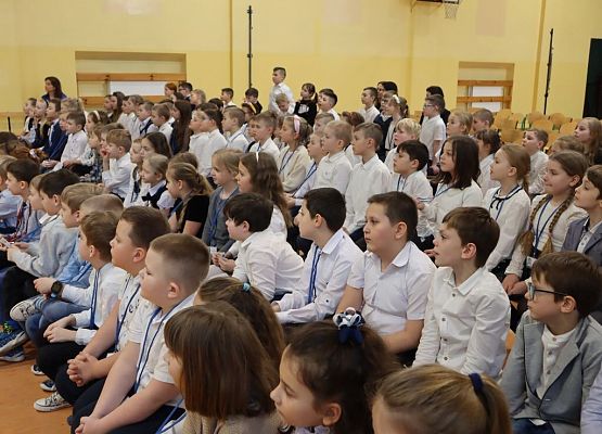 Półmetek roku szkolnego 2022/2023 - czas na podsumowania grafika