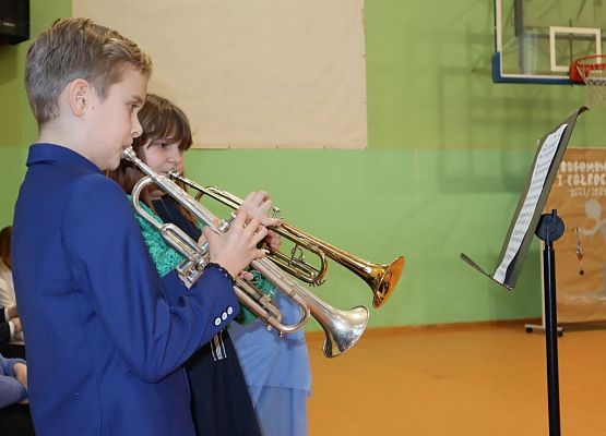 Półmetek roku szkolnego 2022/2023 - czas na podsumowania grafika