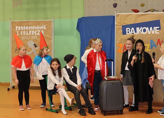 Półmetek roku szkolnego 2022/2023 - czas na podsumowania grafika