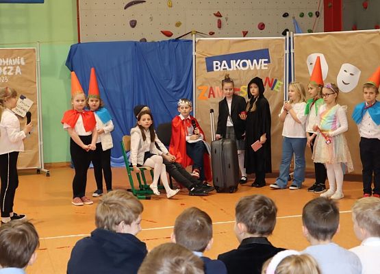 Półmetek roku szkolnego 2022/2023 - czas na podsumowania grafika