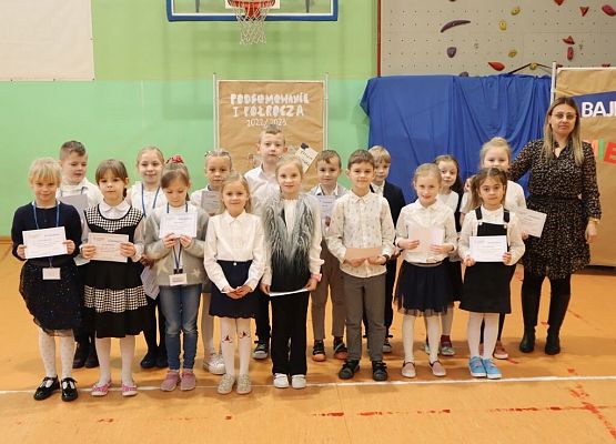 Półmetek roku szkolnego 2022/2023 - czas na podsumowania grafika