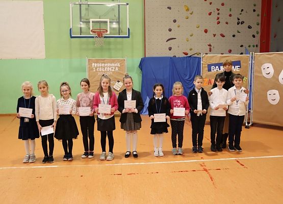 Półmetek roku szkolnego 2022/2023 - czas na podsumowania grafika