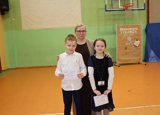 Półmetek roku szkolnego 2022/2023 - czas na podsumowania grafika