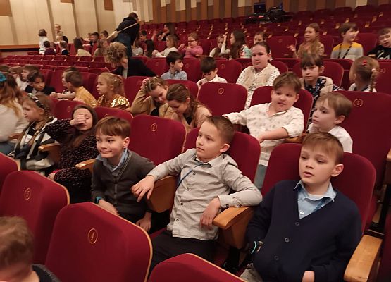 Klasy drugie na ,,Wagarach w Filharmonii" grafika