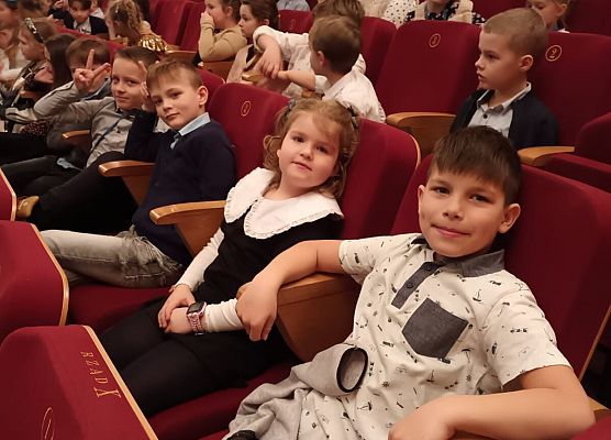 Klasy drugie na ,,Wagarach w Filharmonii" grafika