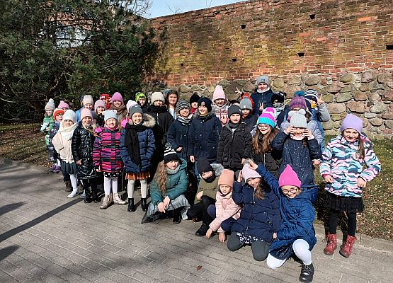 Klasy drugie na ,,Wagarach w Filharmonii" grafika