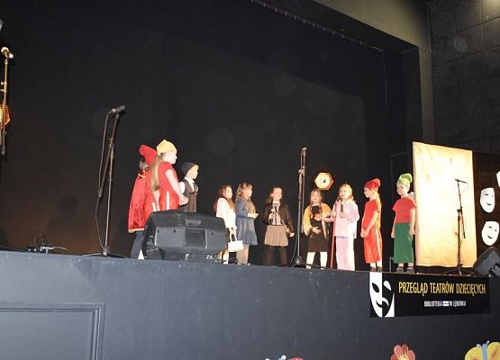 Wczoraj, 27 marca, obchodziliśmy   Międzynarodowy Dzień Teatru. grafika