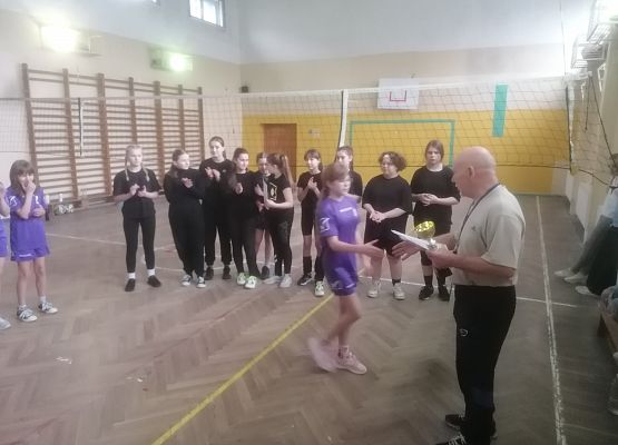 Miejskie Igrzyska Dzieci w mini siatkówce grafika