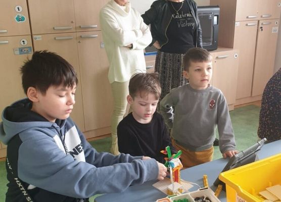 Przedszkolaki w „Laboratorium przyszłości” grafika