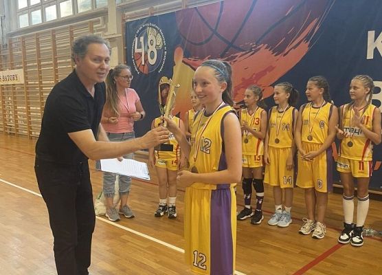 Brązowy medal dla naszych koszykarek grafika