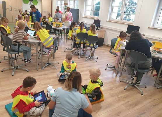 Wizyta w naszym Labie # Laboratoria Przyszłości grafika