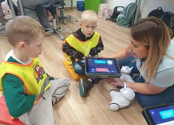 Wizyta w naszym Labie # Laboratoria Przyszłości grafika