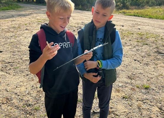 Leśna wyprawa klasy IIIa grafika