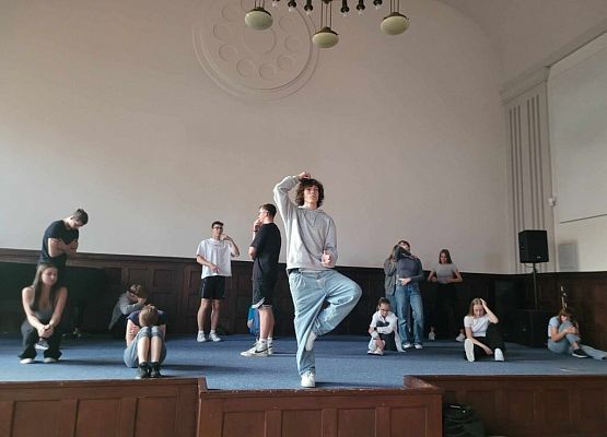 Polsko-niemiecka wymiana w Stralsundzie - „Was verbindet?”- „Co łączy? grafika