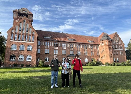 Polsko-niemiecka wymiana w Stralsundzie - „Was verbindet?”- „Co łączy? grafika