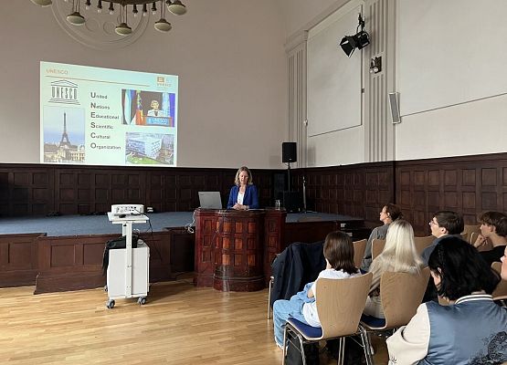 Polsko-niemiecka wymiana w Stralsundzie - „Was verbindet?”- „Co łączy? grafika