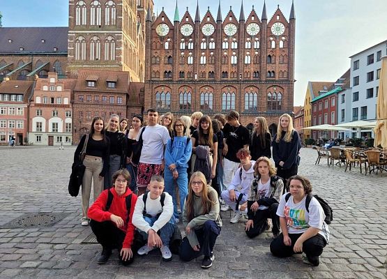 Polsko-niemiecka wymiana w Stralsundzie - „Was verbindet?”- „Co łączy? grafika