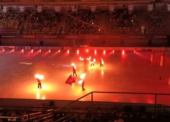 Niezapomniana rewia na lodzie grafika