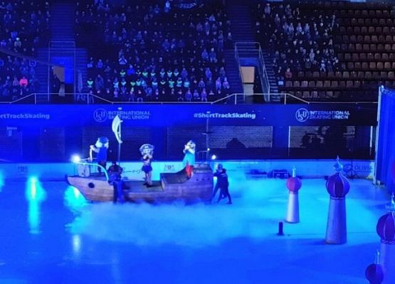 Niezapomniana rewia na lodzie grafika