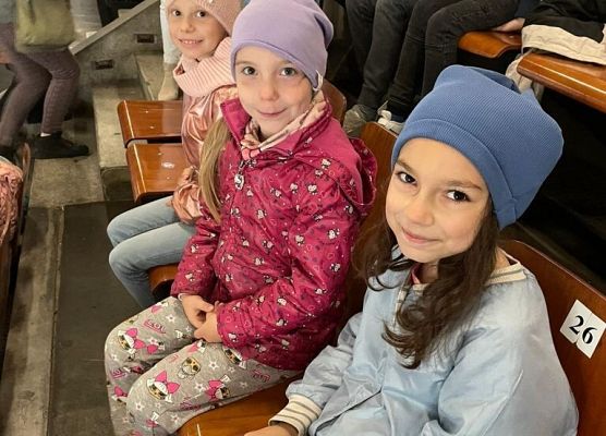 Niezapomniana rewia na lodzie grafika