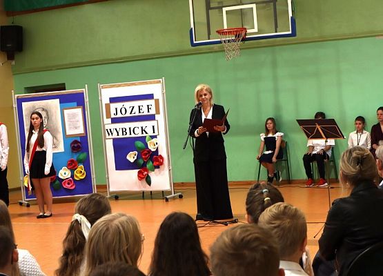 Urodziny szkoły grafika