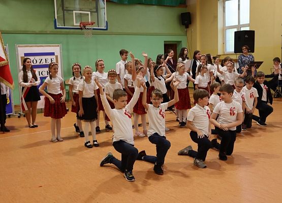 Urodziny szkoły grafika