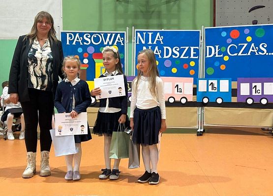 Pasowanie pierwszoklasistów grafika