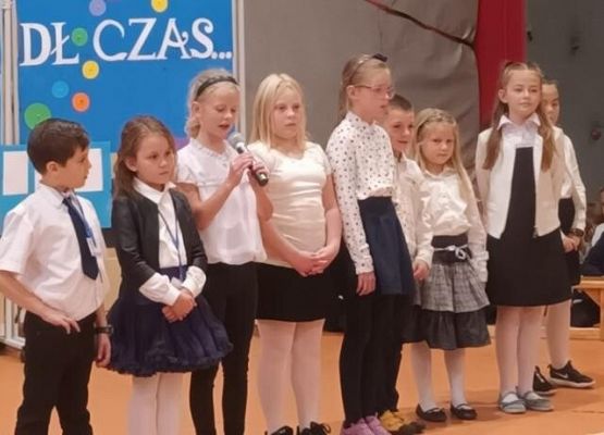 Pasowanie pierwszoklasistów grafika