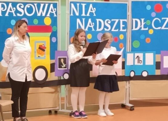 Pasowanie pierwszoklasistów grafika