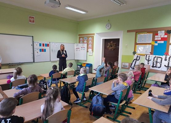 Bezpieczna droga do szkoły grafika