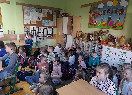 Bezpieczna droga do szkoły grafika