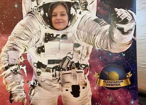 Mobilne Planetarium Orbitek grafika